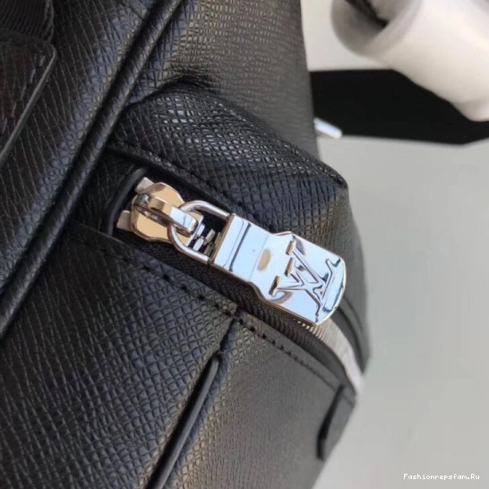 FS CHEAP Louis Vuitton OUTDOOR PM MESSENGER 0815